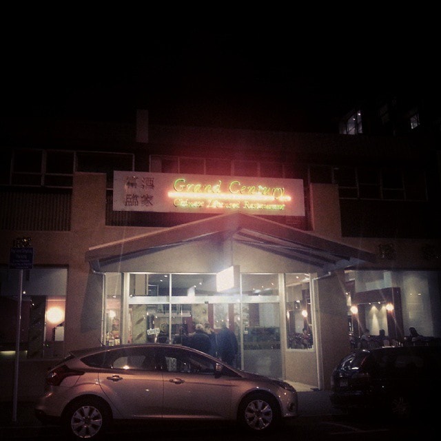 Grand Century #Wellington – Putting the “lice” in licensed restaurant. #Neon #Lights #Malfunction #Fail