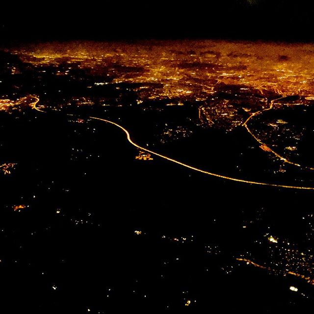 One benefit of being late for the #flight was getting to view #LondonFromAbove by night.