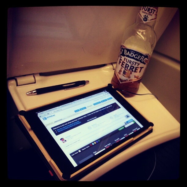 Writing an Xmas promotion on the train. Behind the scenes #DigitalNomad #LocationIndependent #Nomad